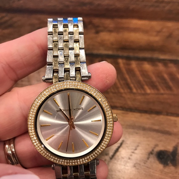 MK Watch - Picture 2 of 15